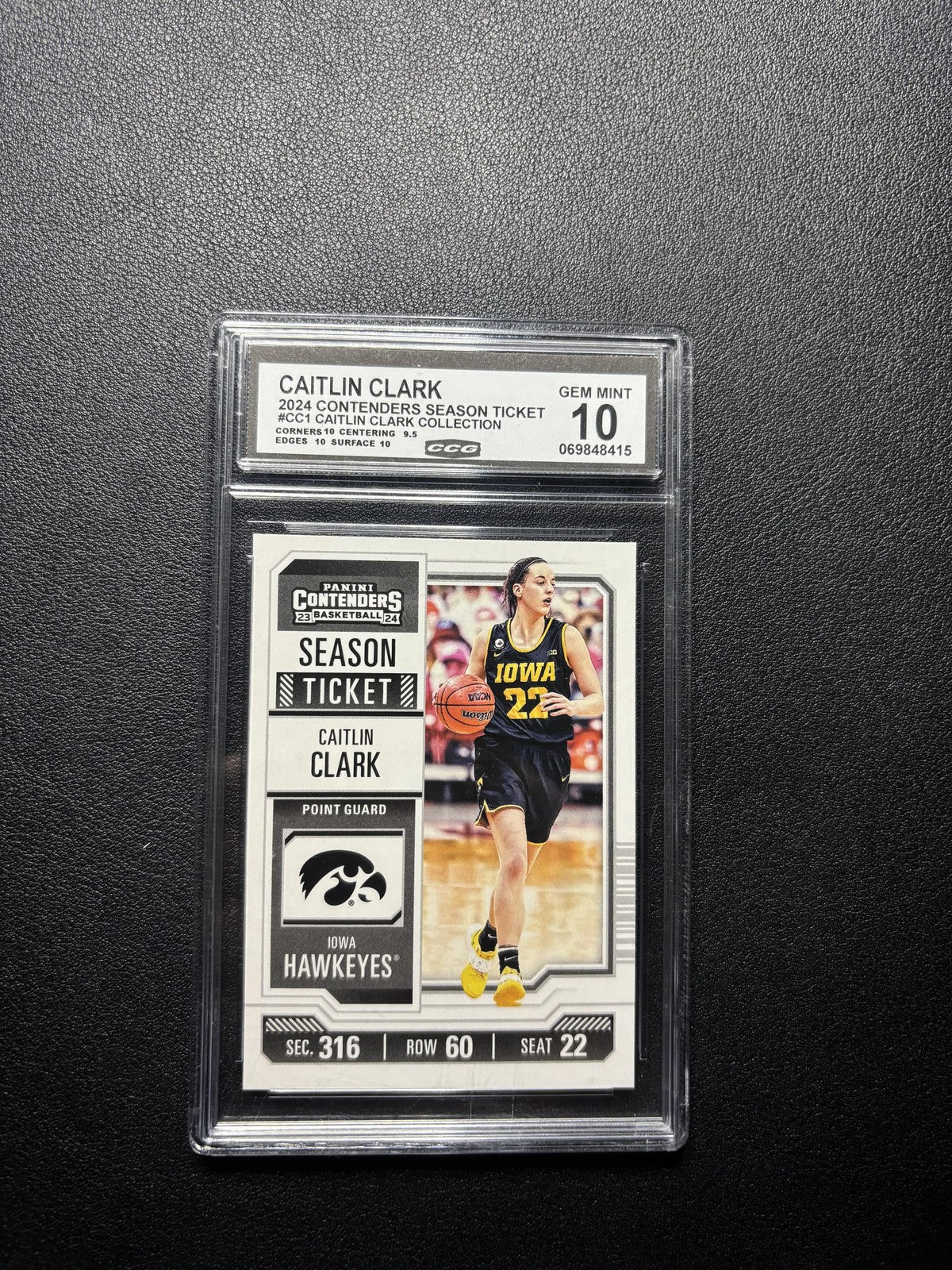 Caitlin Clark 2024 Panini Caitlin Clark Collection 2024 Contenders CCG 10