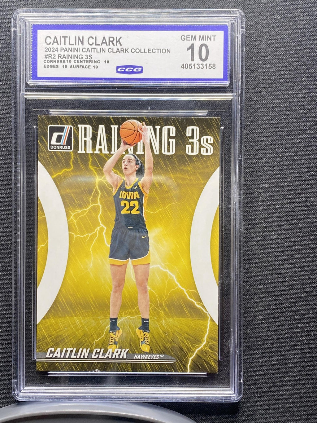 Caitlin Clark 2024 Panini Caitlin Clark Collection R2 Raining 3s CCG 10 RC