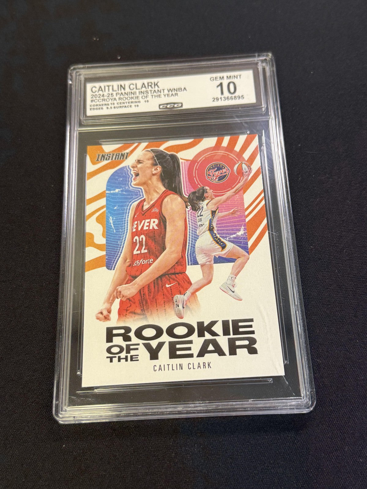 Caitlin Clark 2024 Panini Instant WNBA CCG 10 Rookie