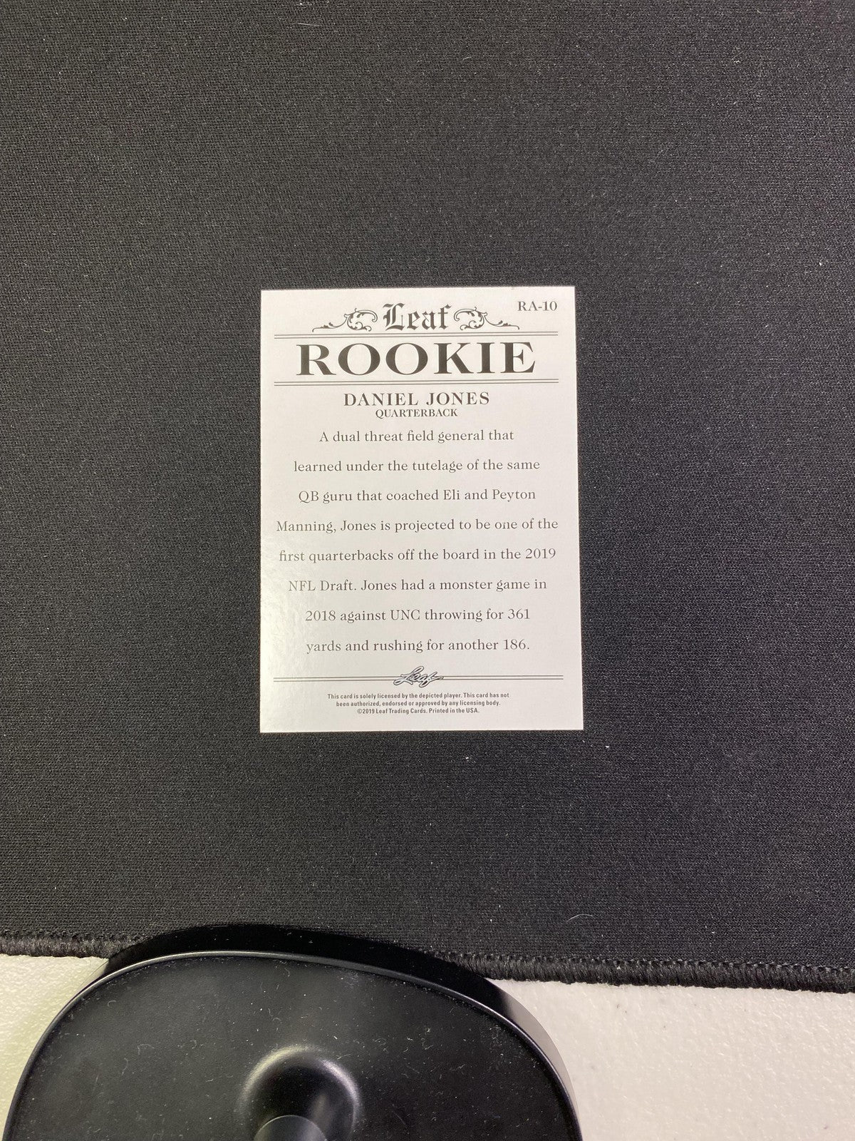 Daniel Jones 2019 Leaf Rookie Achievement Purple /10 CCG Colts Rookie