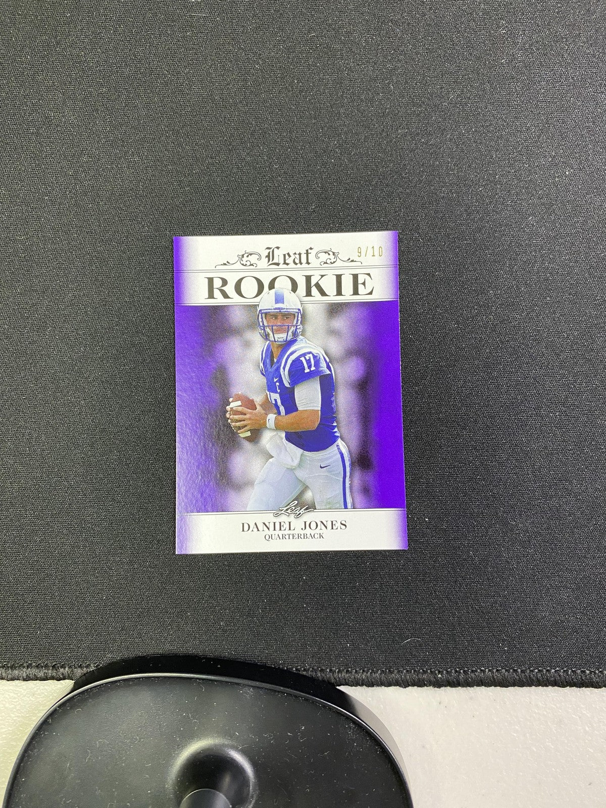 Daniel Jones 2019 Leaf Rookie Achievement Purple /10 CCG Colts Rookie