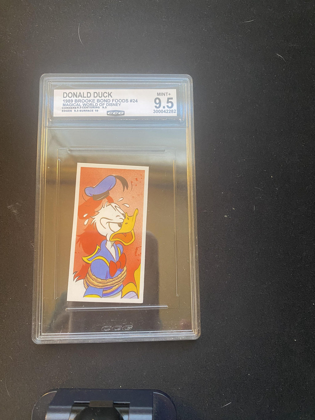Donald Duck 1989 Brooke Bond Foods Magical World of Disney 24 CCG 9.5 RC
