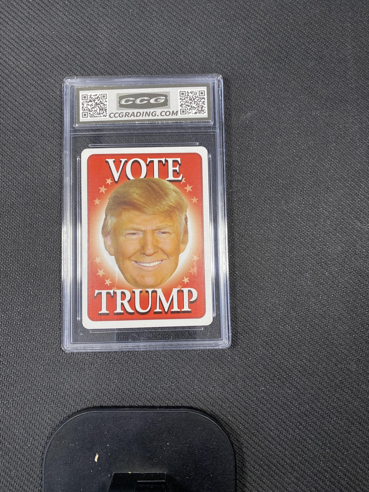 Donald Trump 2023 Hero Decks Trump King of Diamonds CCG 10 RC