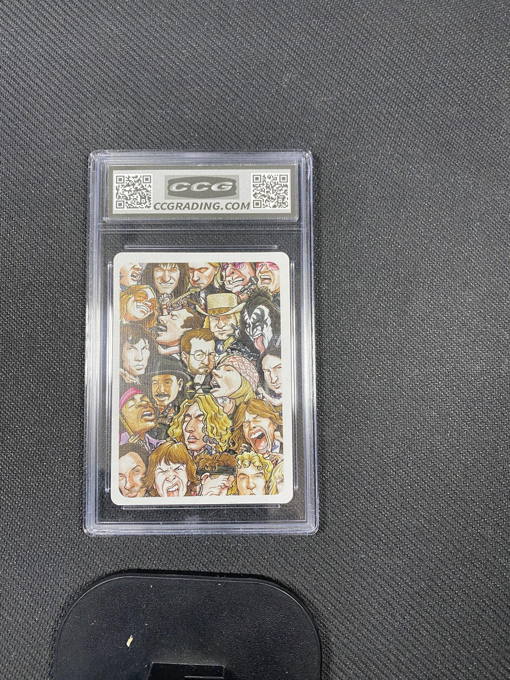 Eddie Vedder 2022 Hero Decks Rock N' Roll Four of Hearts CCG 9.5 RC
