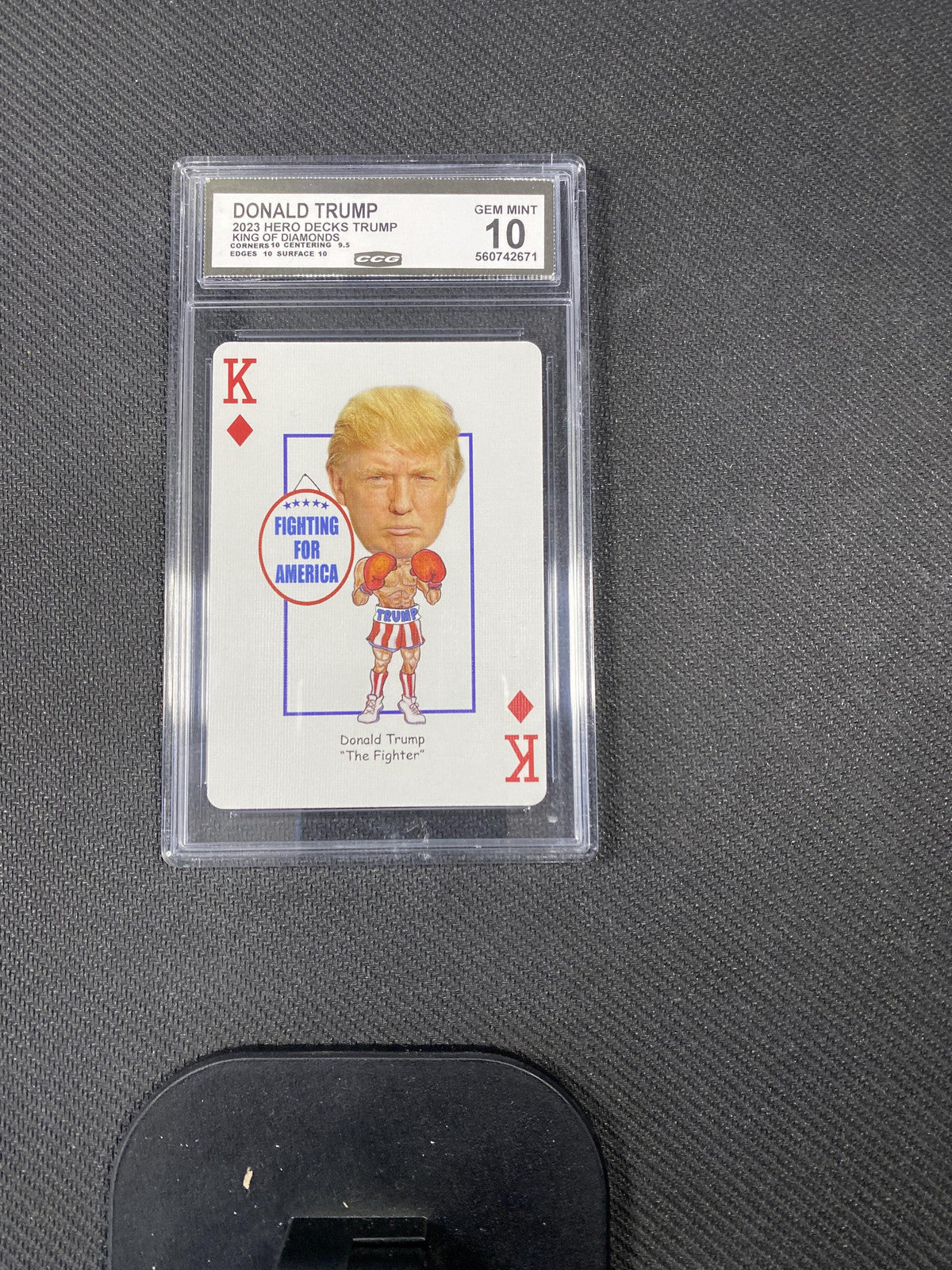 Donald Trump 2023 Hero Decks Trump King of Diamonds CCG 10 RC